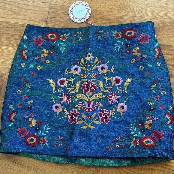 NWT Umgee women’s boho embroidered mini skirt size large - Picture 1 of 6